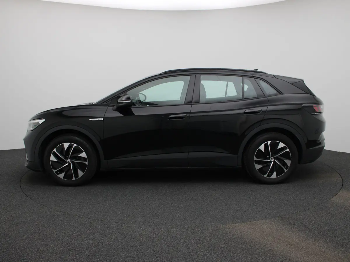 Pro 77 kWh 204 PK | Automaat | Navigatie | Parkeersensoren | Stoelverwarming | Stuurverwarming | Elektrisch verstelbare voorstoelen| Adaptive Cruise Control | Apple Carplay | Android Auto |