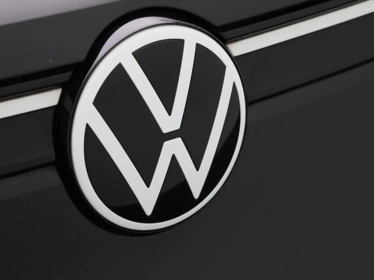 Pro 77 kWh 204 PK | Automaat | Navigatie | Parkeersensoren | Stoelverwarming | Stuurverwarming | Elektrisch verstelbare voorstoelen| Adaptive Cruise Control | Apple Carplay | Android Auto |