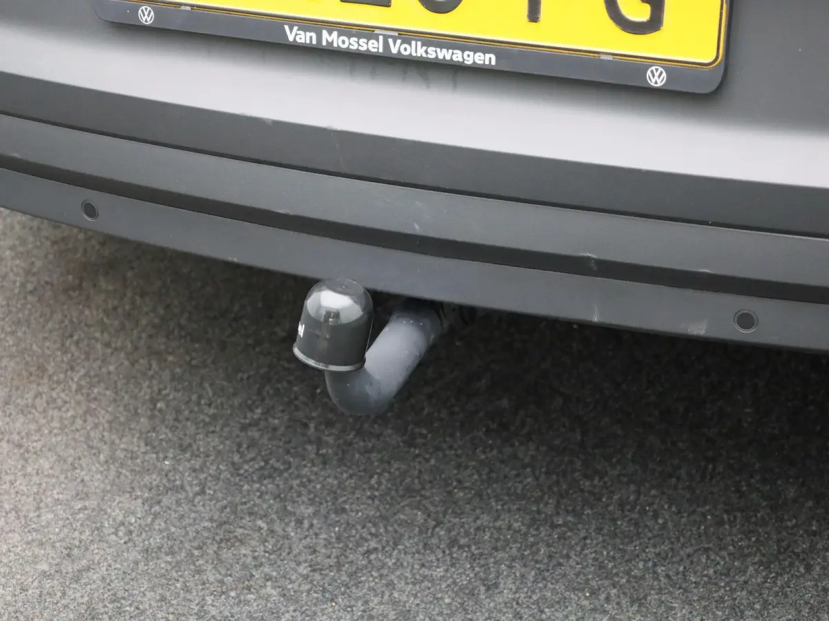 Pro 77 kWh 204 PK | Automaat | Navigatie | Parkeersensoren | Stoelverwarming | Stuurverwarming | Elektrisch verstelbare voorstoelen| Adaptive Cruise Control | Apple Carplay | Android Auto |