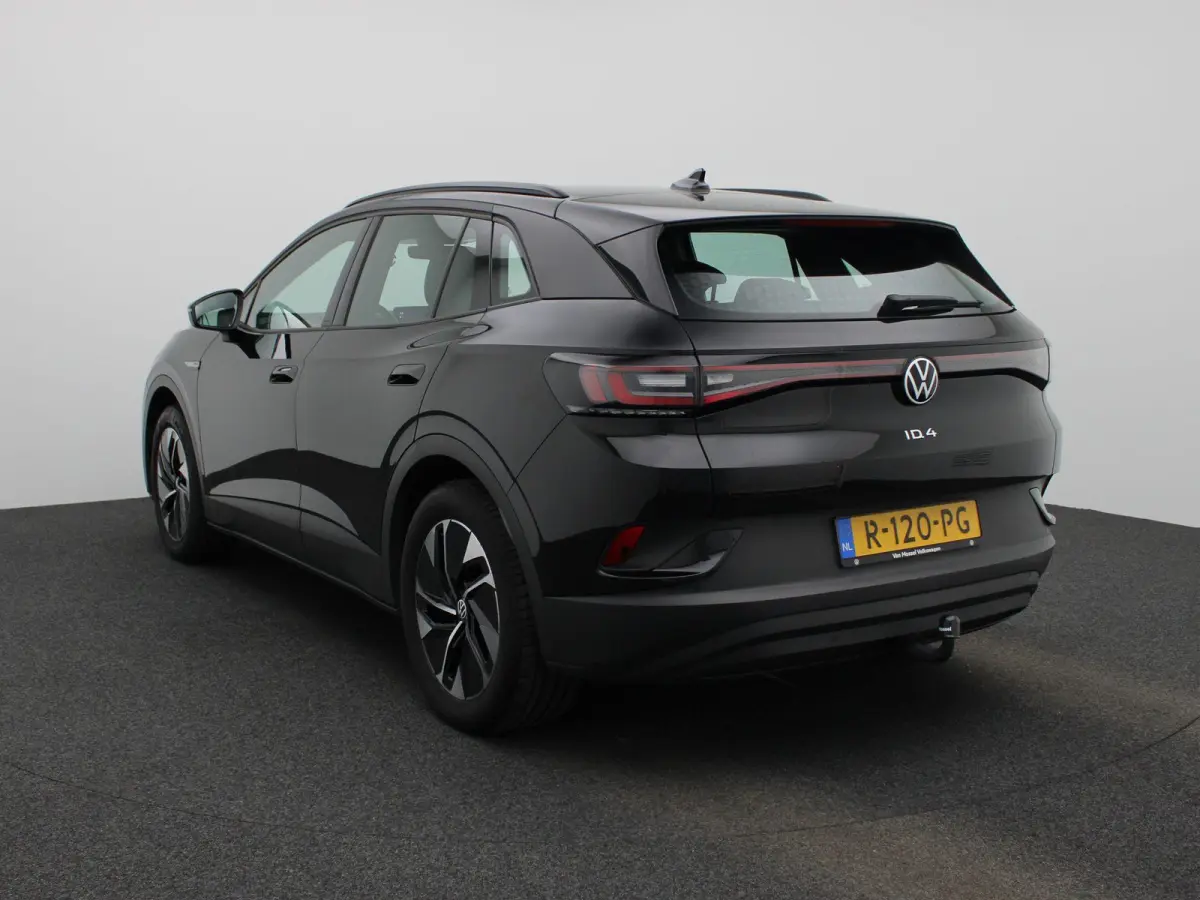 Pro 77 kWh 204 PK | Automaat | Navigatie | Parkeersensoren | Stoelverwarming | Stuurverwarming | Elektrisch verstelbare voorstoelen| Adaptive Cruise Control | Apple Carplay | Android Auto |