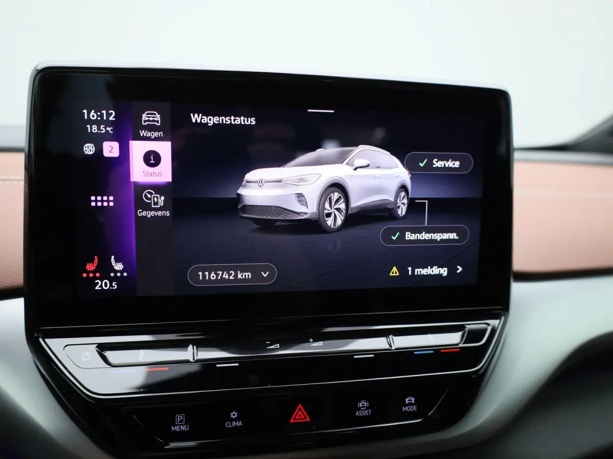 Pro 77 kWh 204 PK | Automaat | Navigatie | Parkeersensoren | Stoelverwarming | Stuurverwarming | Elektrisch verstelbare voorstoelen| Adaptive Cruise Control | Apple Carplay | Android Auto |