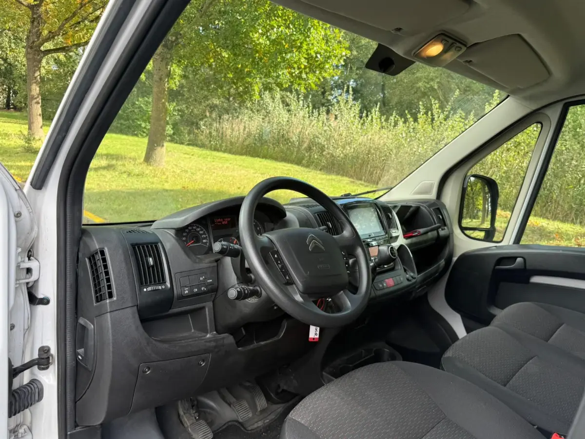 bestel 2.2 BlueHDi 120 L2H2 3.0t|Rijklaar!|Camera|Trekhaak|Carplay|AndroidAuto|Cruise|Airco|3-Zits|EXCL.BTW