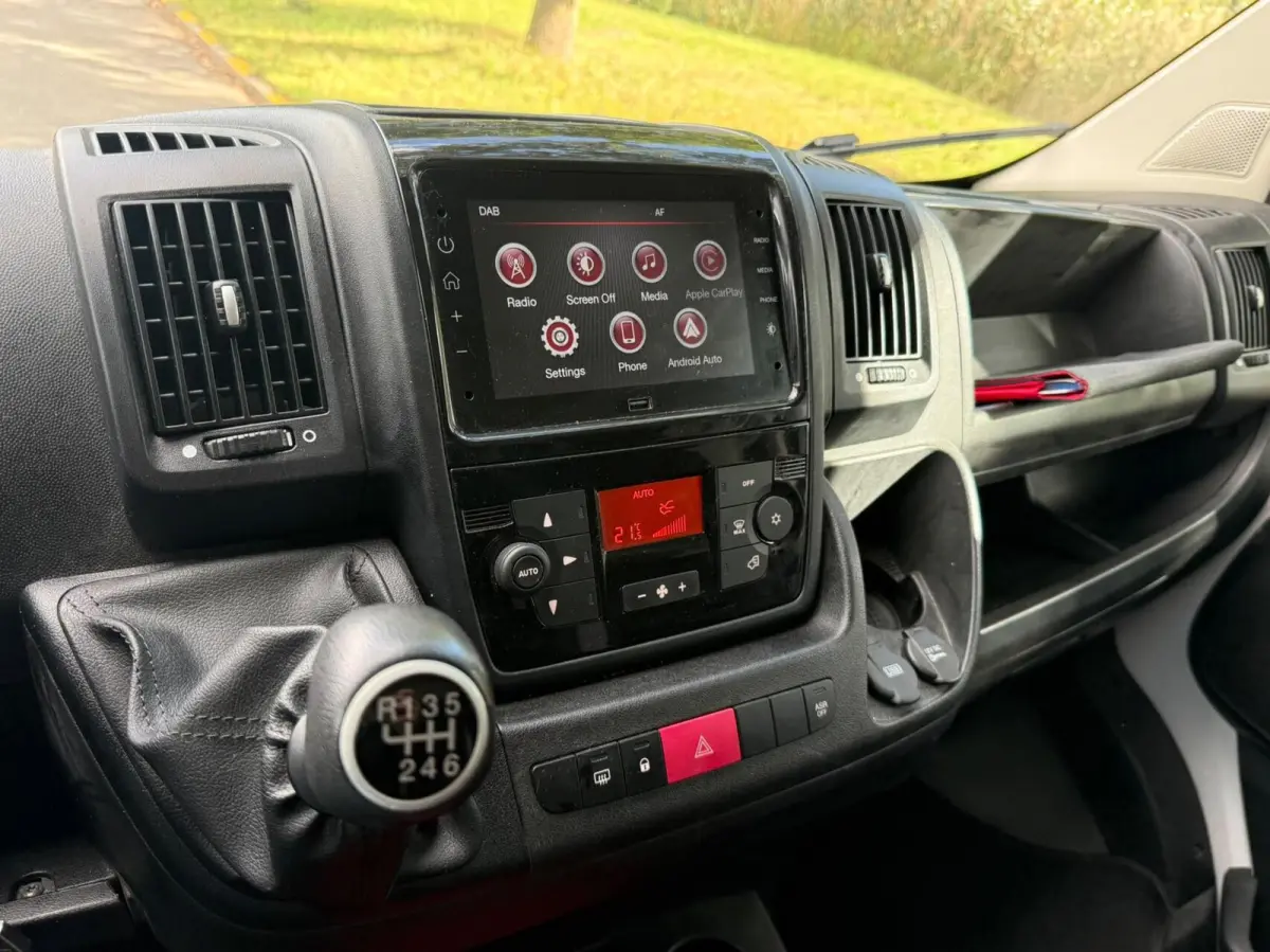 bestel 2.2 BlueHDi 120 L2H2 3.0t|Rijklaar!|Camera|Trekhaak|Carplay|AndroidAuto|Cruise|Airco|3-Zits|EXCL.BTW