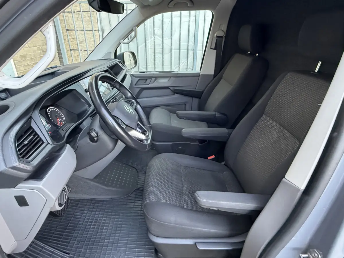 2.0 TDI L2H1 28 Apple Carplay