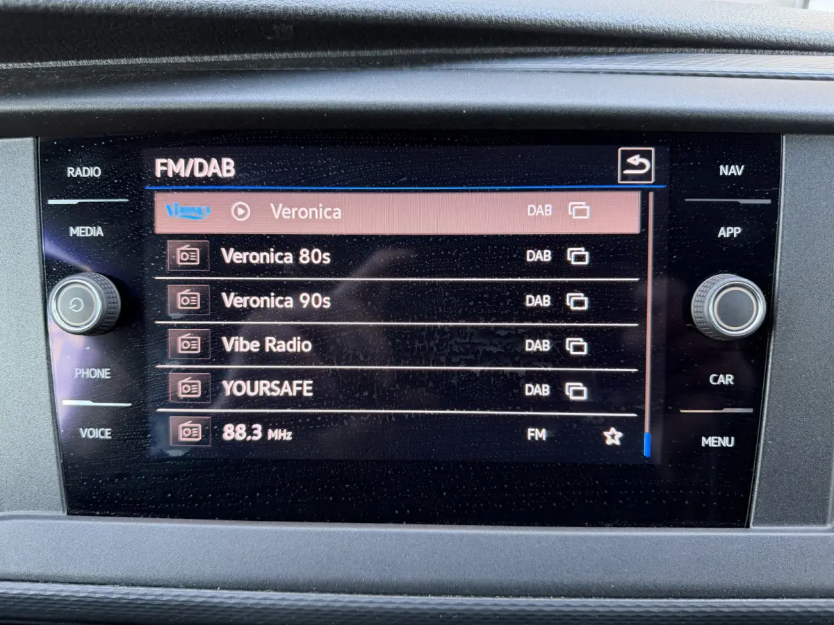 2.0 TDI L2H1 28 Apple Carplay