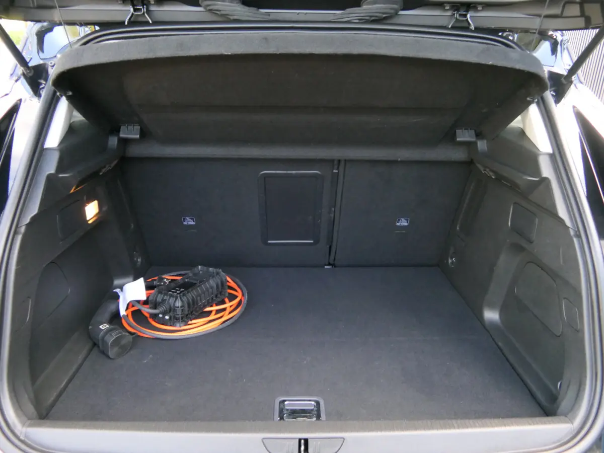 1.6 Turbo Plug-In Hybrid GS | Winter Pack | Black Pack