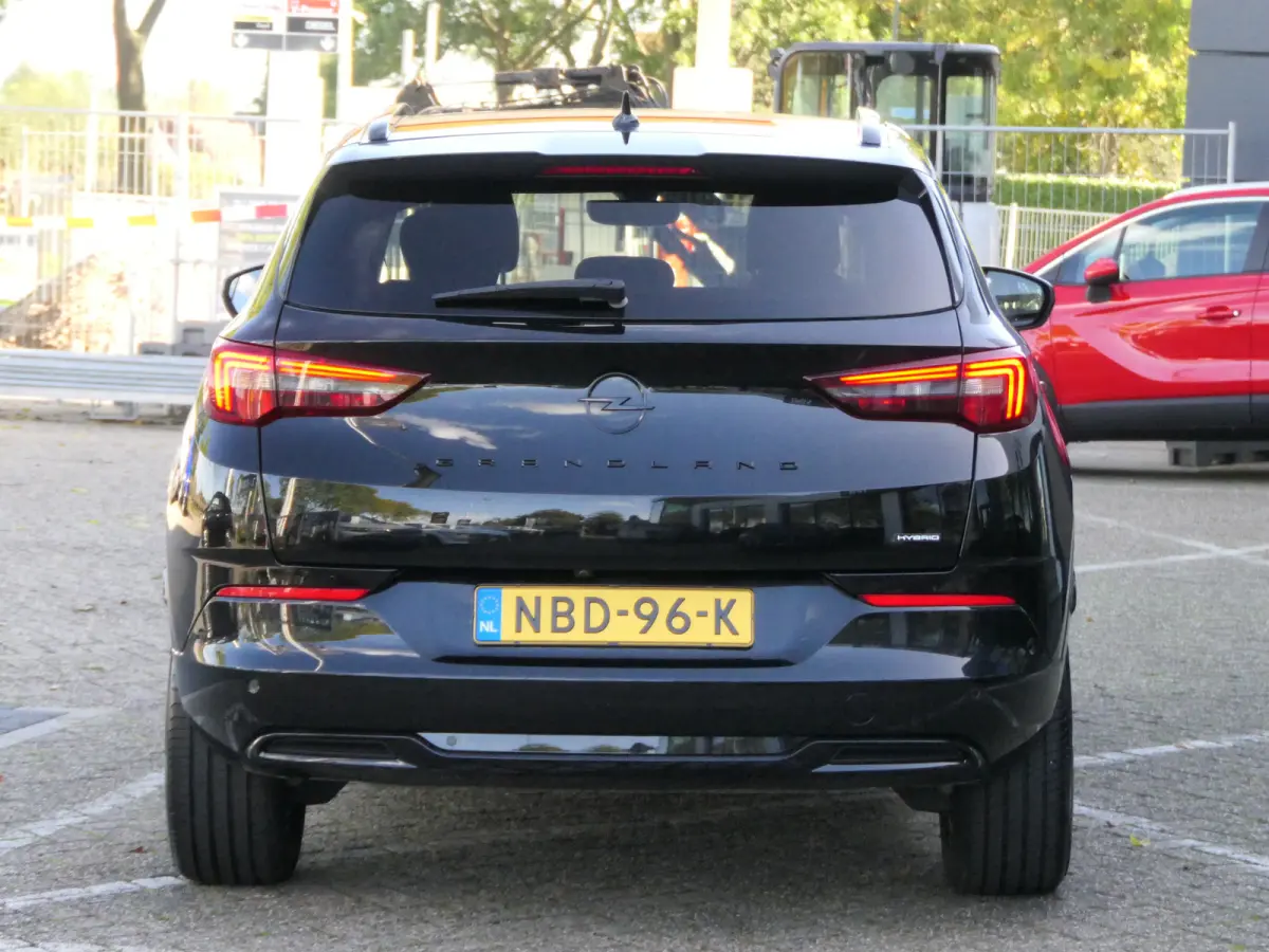 1.6 Turbo Plug-In Hybrid GS | Winter Pack | Black Pack
