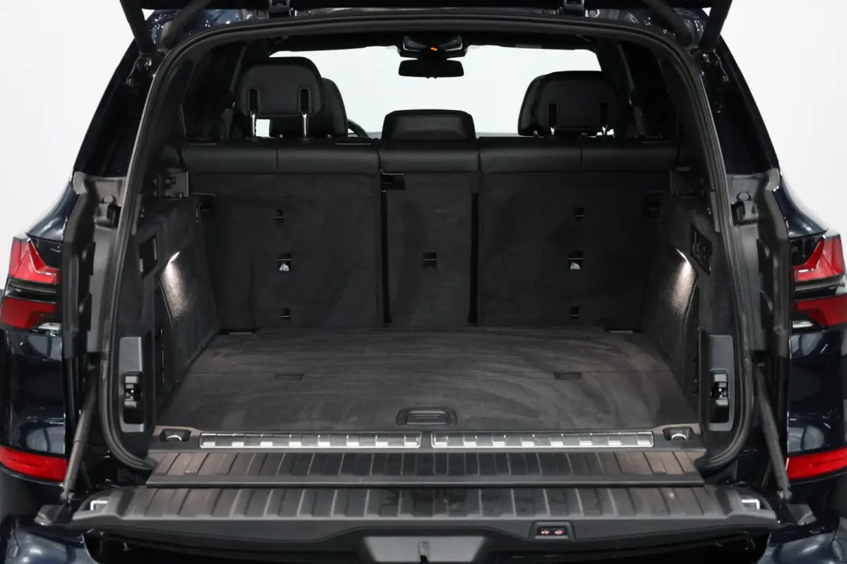 XDrive50e M-Sport BTW/LASER/VIRTUAL/SFEER/LUCHT/LEER+S.VERWARMING+MEMORY/22" LMV/360/ACC/ECC/12 MND GARANTIE!