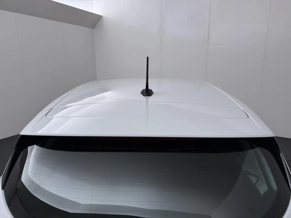 TCe 90 GPF Zen | Parkeersensoren | Navigatie |