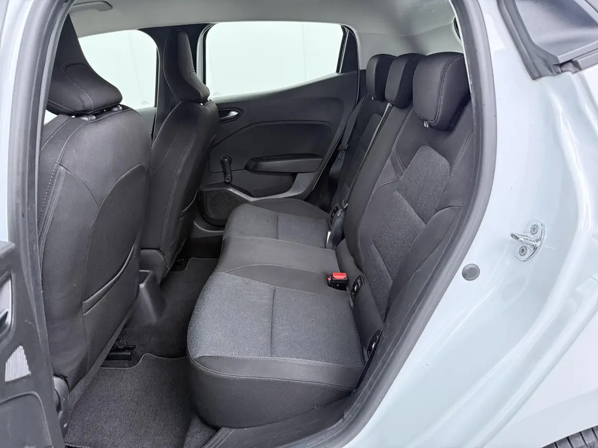 TCe 90 GPF Zen | Parkeersensoren | Navigatie |