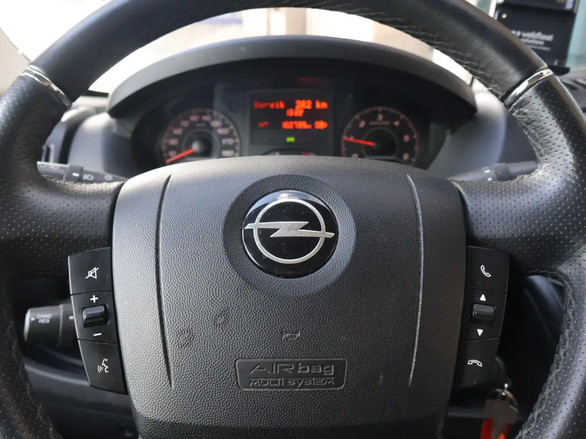 2.2D 140 PK BAKWAGEN MEUBELBAK LAADKLEP 1000 KG DHOLLANDIA + CAMERA | CARPLAY | CRUISE | CLIMATE