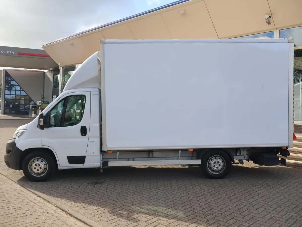 2.2D 140 PK BAKWAGEN MEUBELBAK LAADKLEP 1000 KG DHOLLANDIA + CAMERA | CARPLAY | CRUISE | CLIMATE