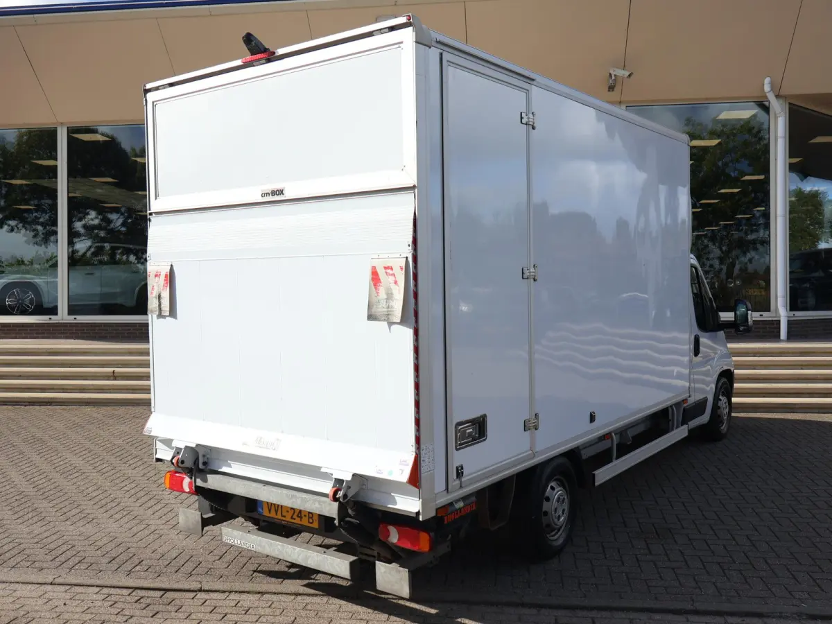 2.2D 140 PK BAKWAGEN MEUBELBAK LAADKLEP 1000 KG DHOLLANDIA + CAMERA | CARPLAY | CRUISE | CLIMATE