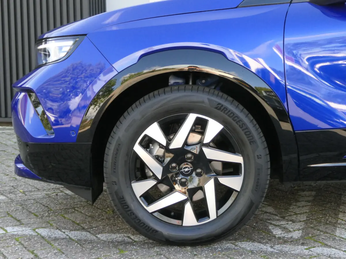 1.2 Turbo Hybrid GS | Camera | Winter Pack