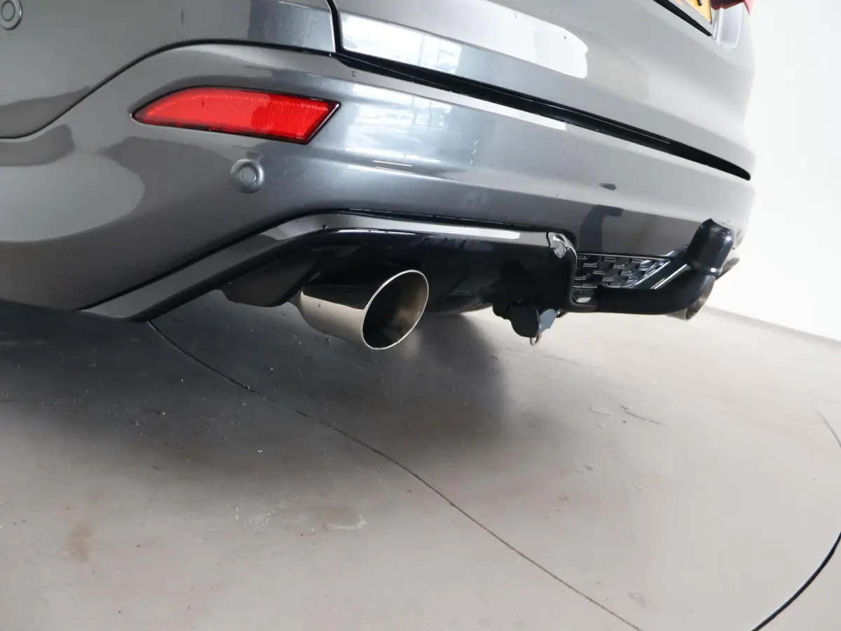 1.0 ST-LINE + 19 INCH RS LMV | SPORTUITLAAT | TREKHAAK | APPLE CARPLAY | NAVIGATIE