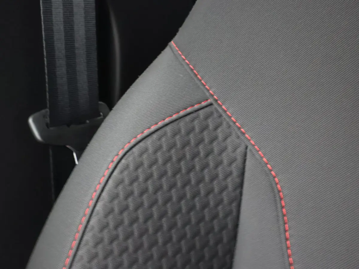 1.0 ST-LINE + 19 INCH RS LMV | SPORTUITLAAT | TREKHAAK | APPLE CARPLAY | NAVIGATIE