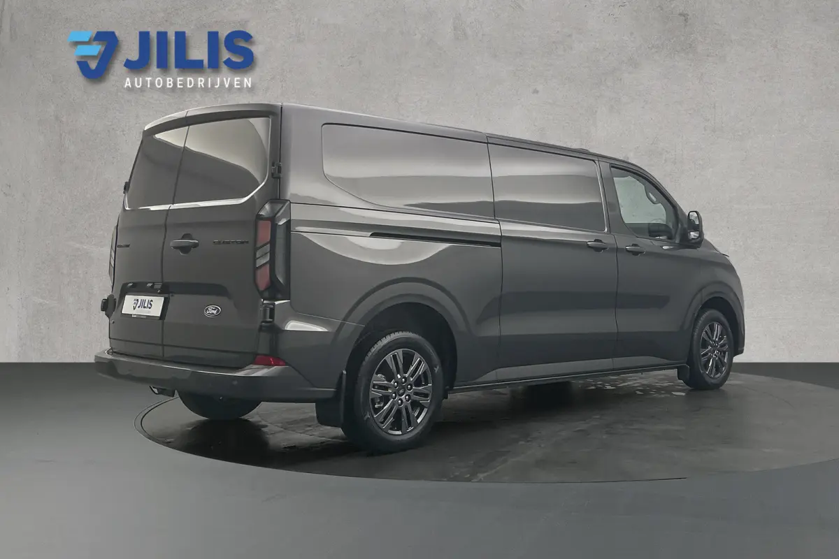 340 2.5 PHEV L2H1 Limited | Stoelverwarming | Trekhaak uitklapbaar