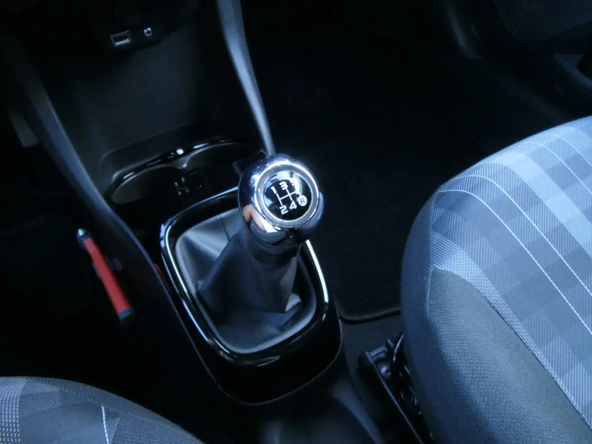 1.0 e-VTi Allure | Camera | Apple Carplay/Android Auto