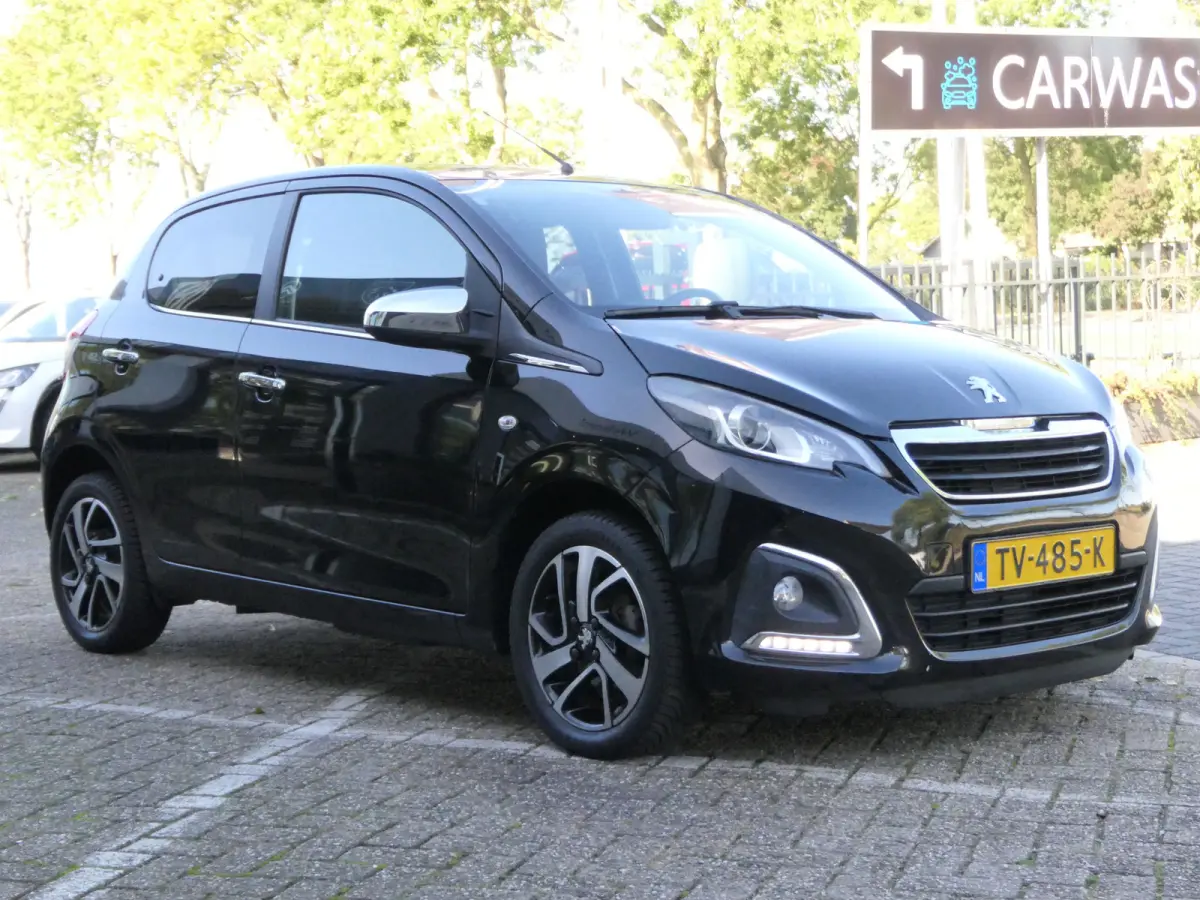 1.0 e-VTi Allure | Camera | Apple Carplay/Android Auto
