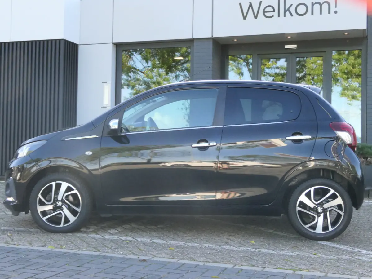 1.0 e-VTi Allure | Camera | Apple Carplay/Android Auto