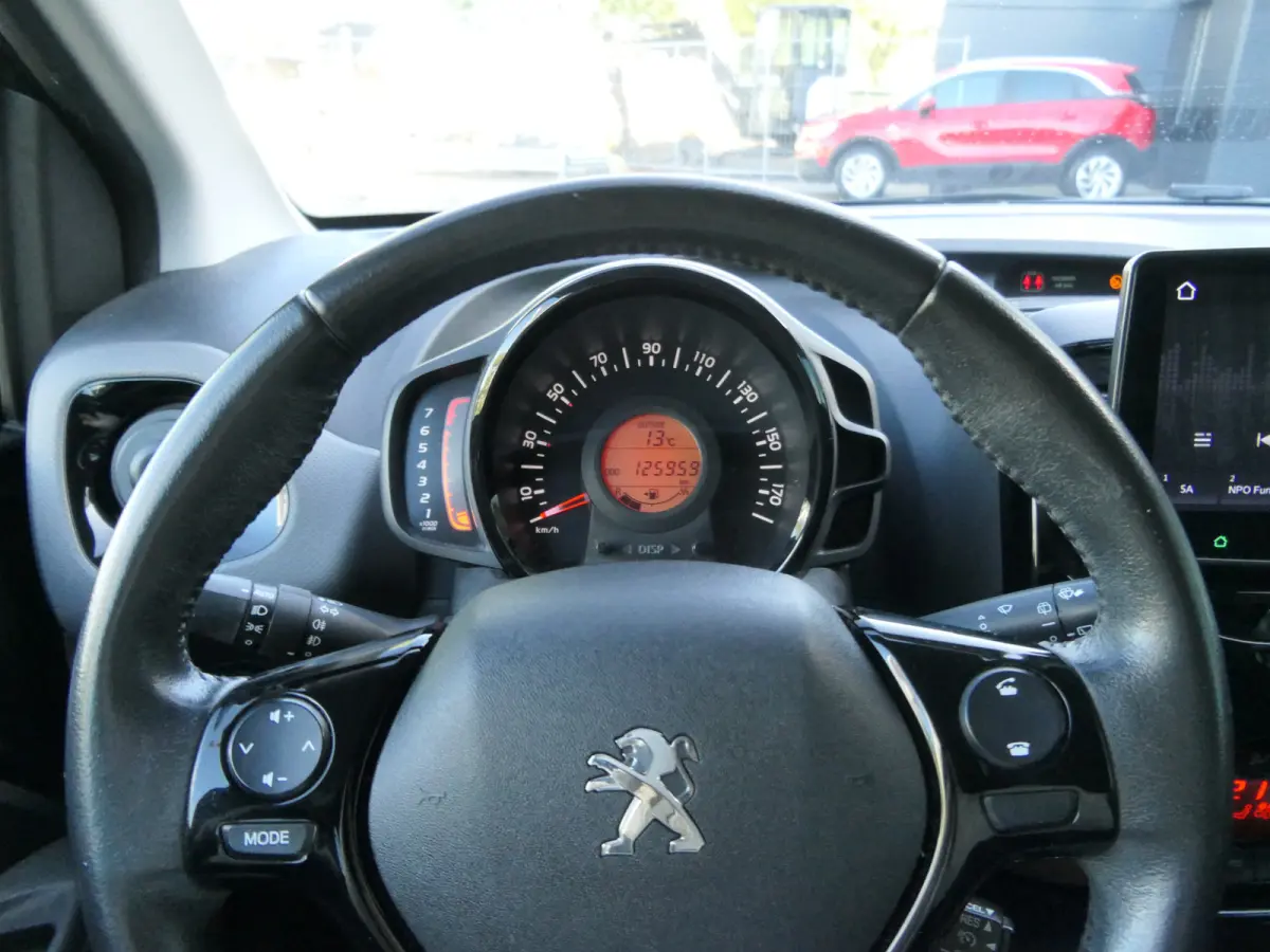 1.0 e-VTi Allure | Camera | Apple Carplay/Android Auto