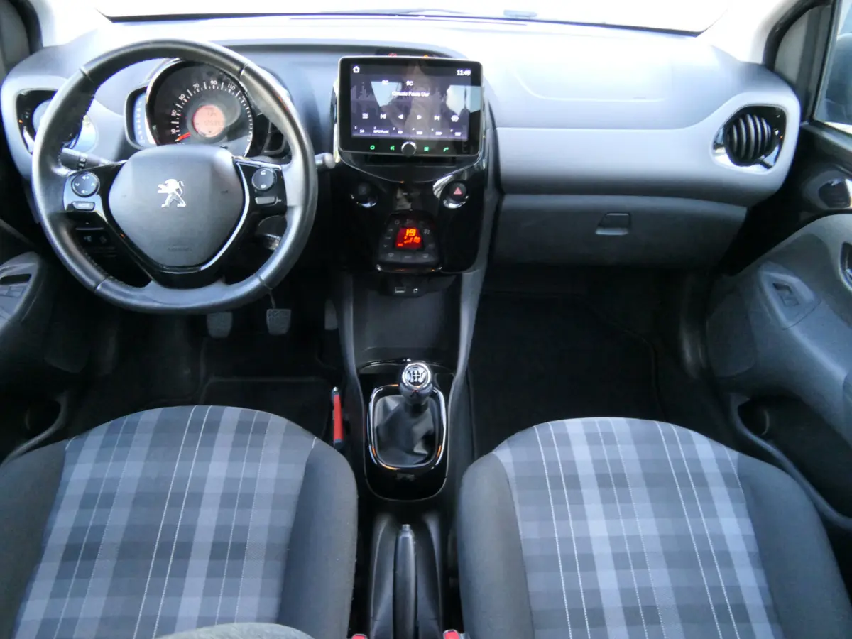 1.0 e-VTi Allure | Camera | Apple Carplay/Android Auto