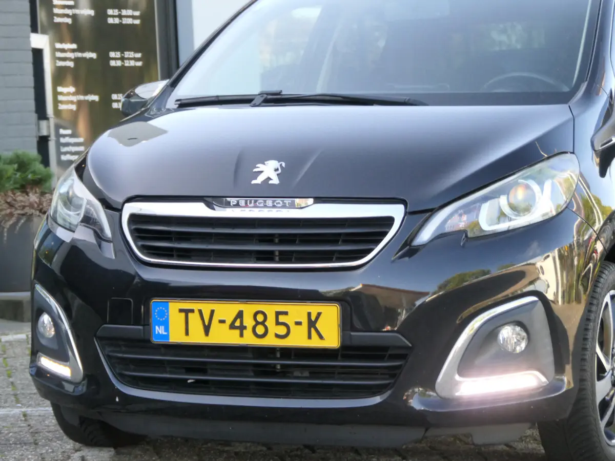 1.0 e-VTi Allure | Camera | Apple Carplay/Android Auto
