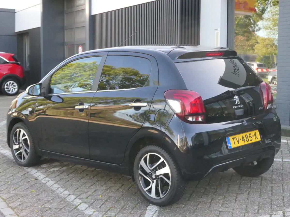 1.0 e-VTi Allure | Camera | Apple Carplay/Android Auto