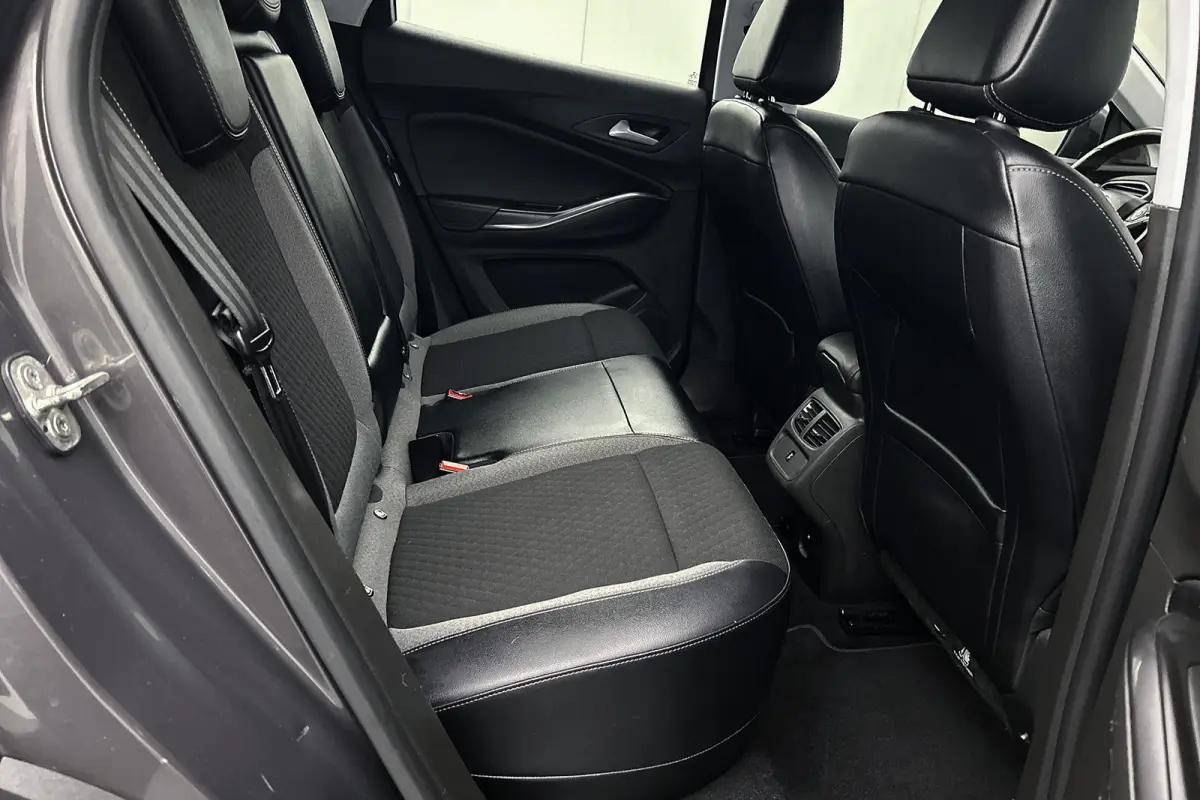 1.6 Turbo Hybrid | Camera | Apple Carplay | LED koplampen