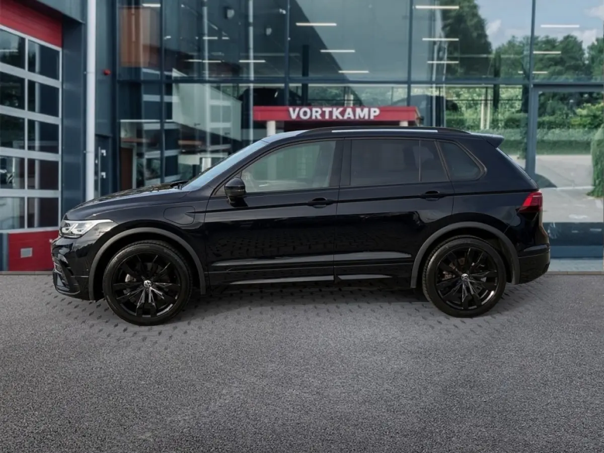1.4 TSI eHYBRID R-LINE BUSINESS TREKHAAK/CAMERA/E-KLEP/ACC/STOEL+STUURVERW