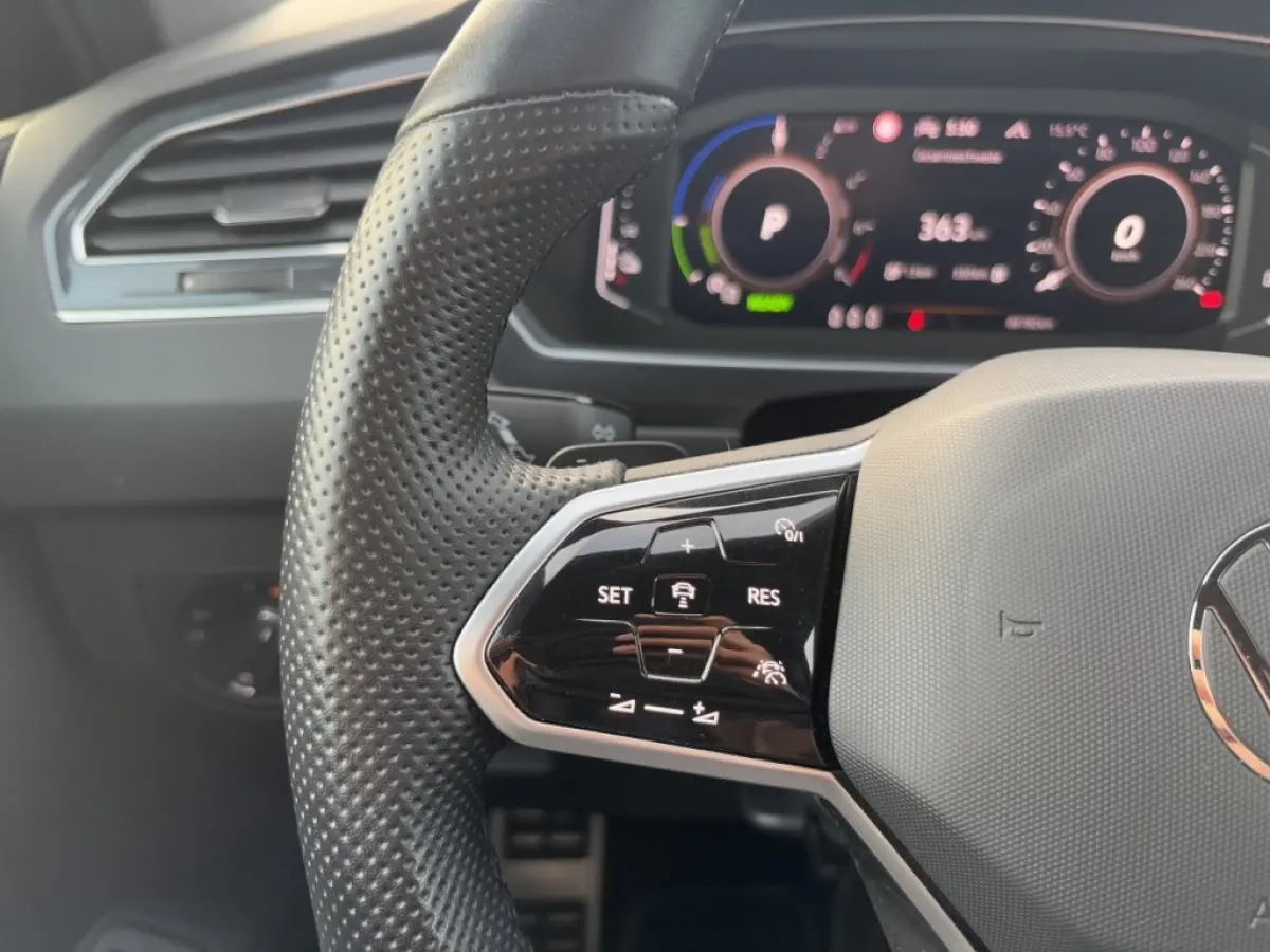 1.4 TSI eHYBRID R-LINE BUSINESS TREKHAAK/CAMERA/E-KLEP/ACC/STOEL+STUURVERW