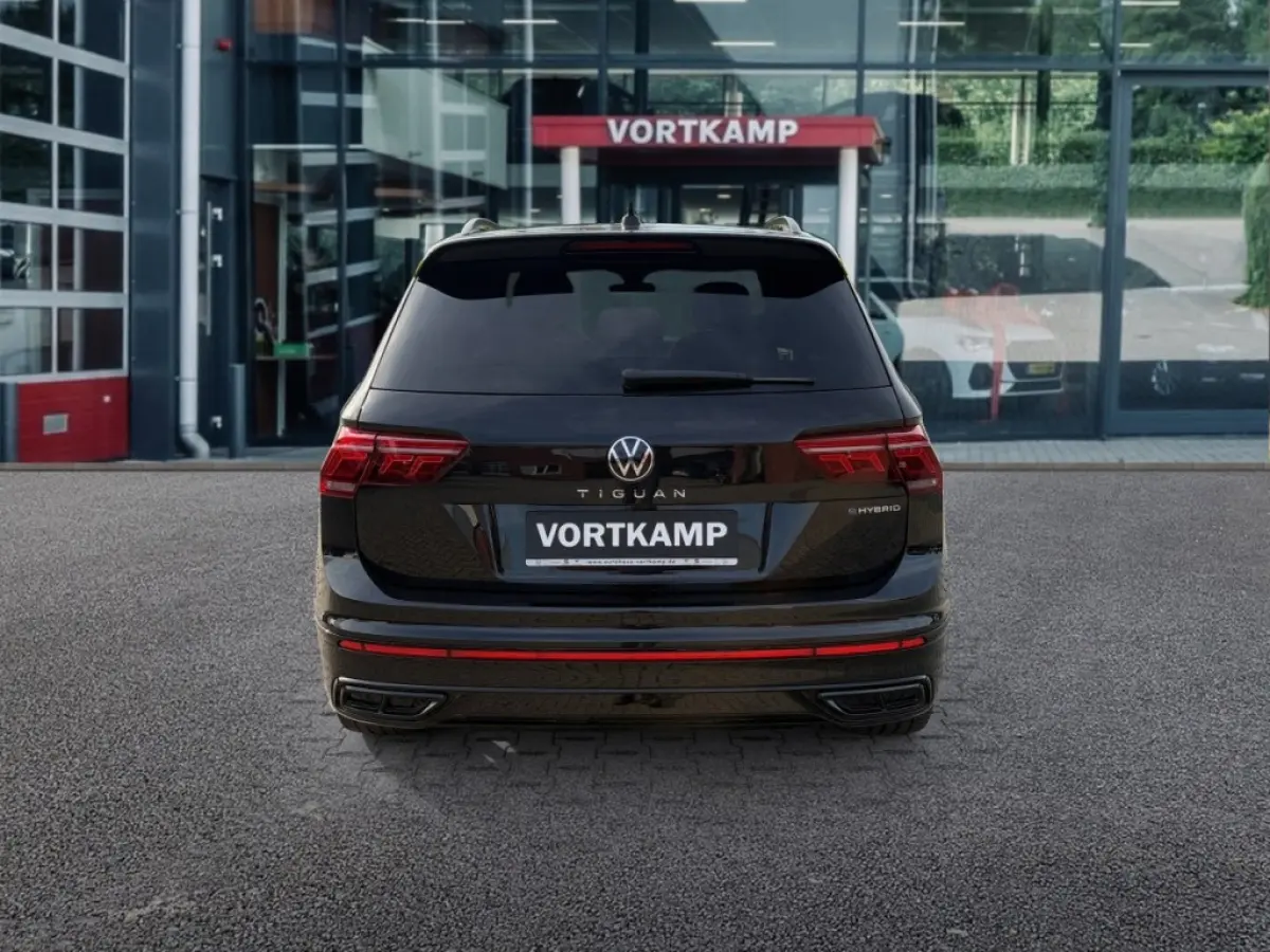 1.4 TSI eHYBRID R-LINE BUSINESS TREKHAAK/CAMERA/E-KLEP/ACC/STOEL+STUURVERW