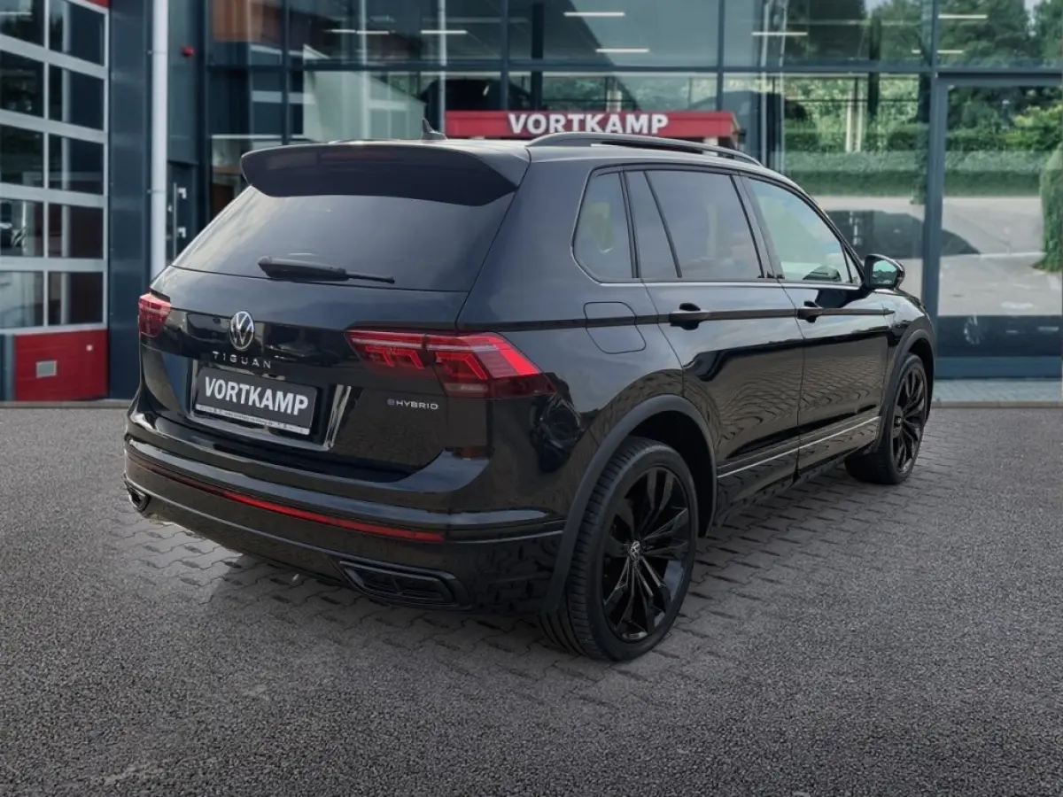 1.4 TSI eHYBRID R-LINE BUSINESS TREKHAAK/CAMERA/E-KLEP/ACC/STOEL+STUURVERW