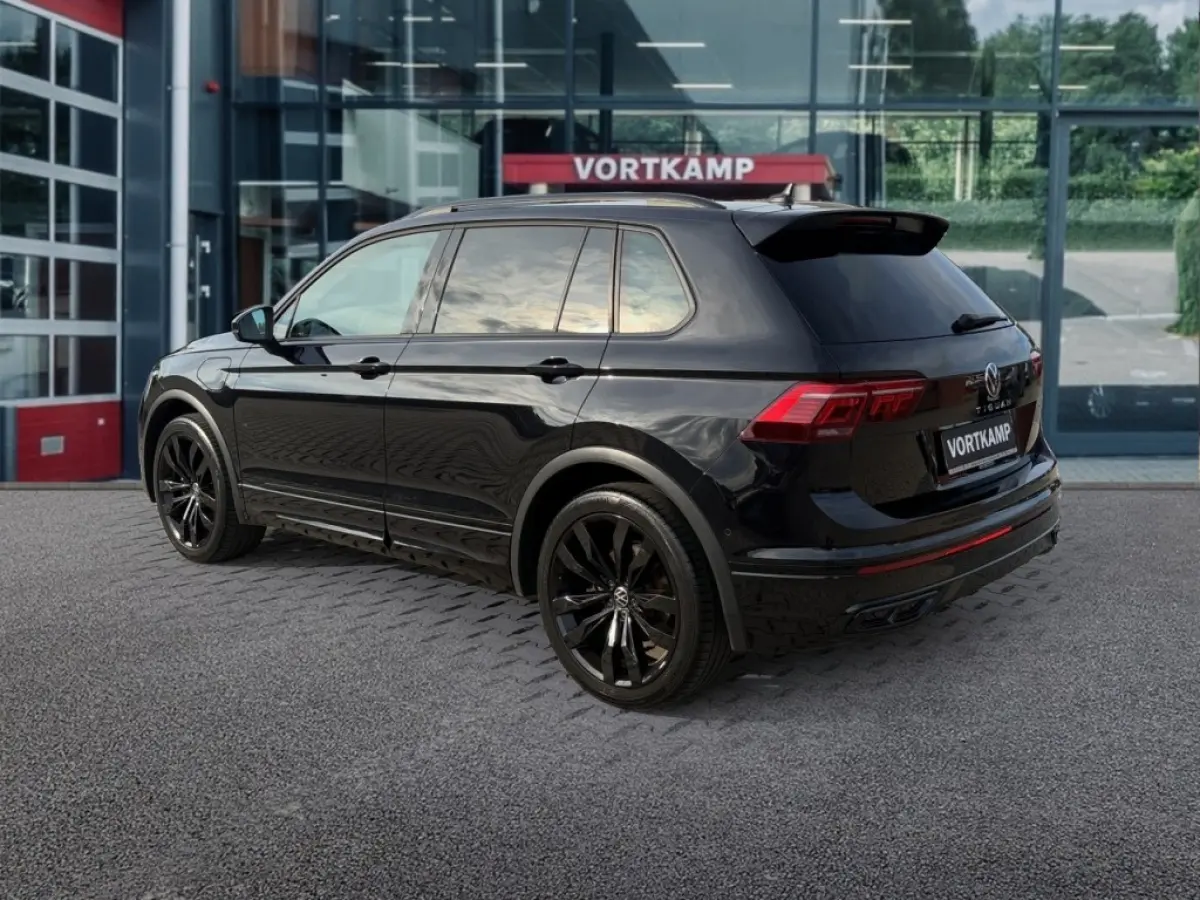 1.4 TSI eHYBRID R-LINE BUSINESS TREKHAAK/CAMERA/E-KLEP/ACC/STOEL+STUURVERW