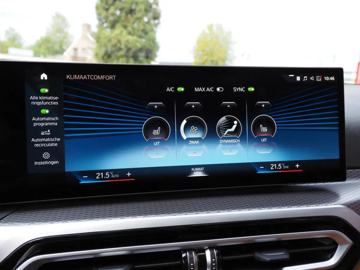 330e M-Sport Brooklyn Grau | Pano | Leder | Head-Up | Camera | Carplay | Digital Dash | Cognac Leder | Led | Trekhaak | Android Auto | Stoelverwarming | Cruisecontrol | Lane Assist | Draadlo