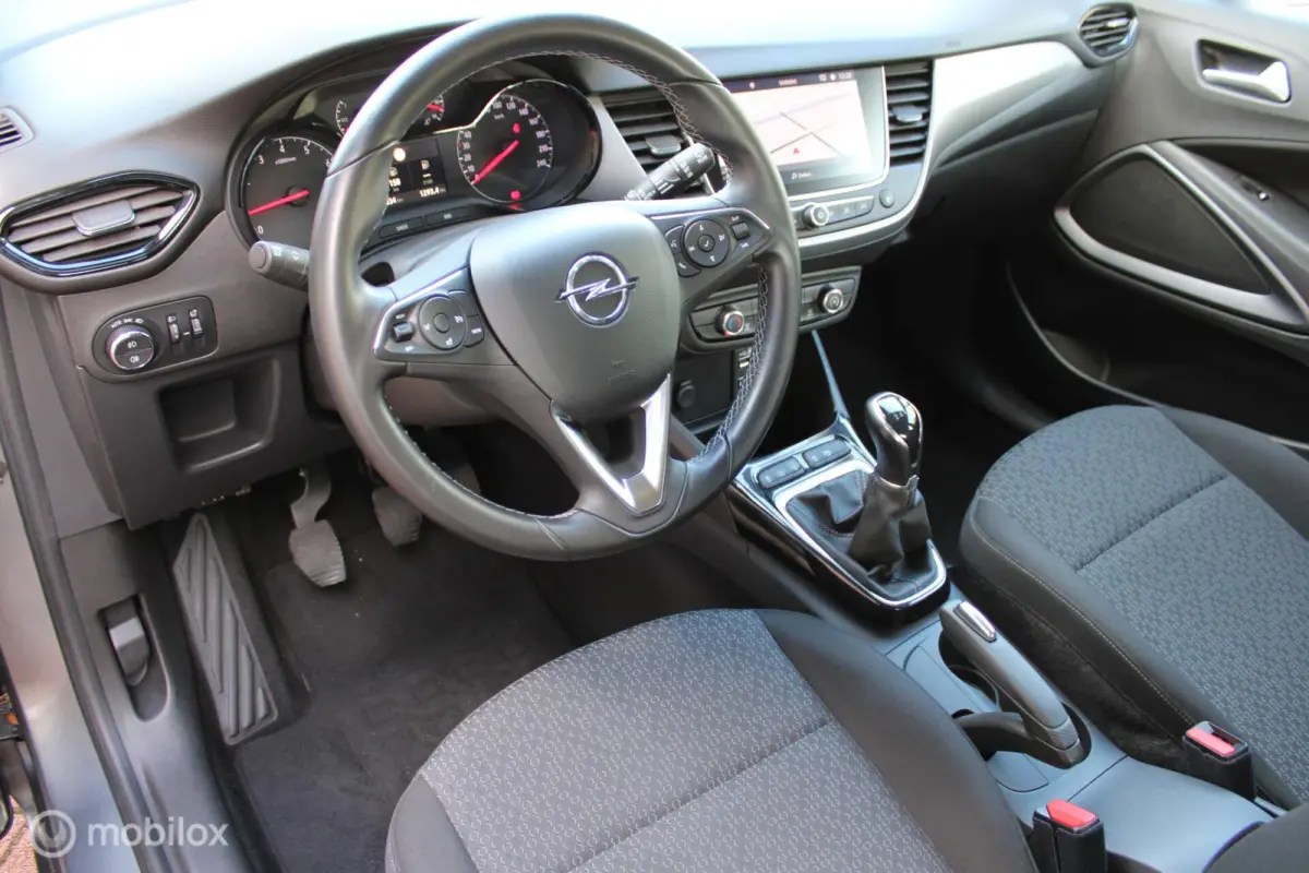 1.2 Turbo Innovation 110 PK, App connect, Pdc, Cruise, Navi, Airco, 16 inch Lmv.