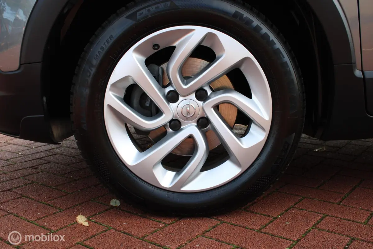 1.2 Turbo Innovation 110 PK, App connect, Pdc, Cruise, Navi, Airco, 16 inch Lmv.