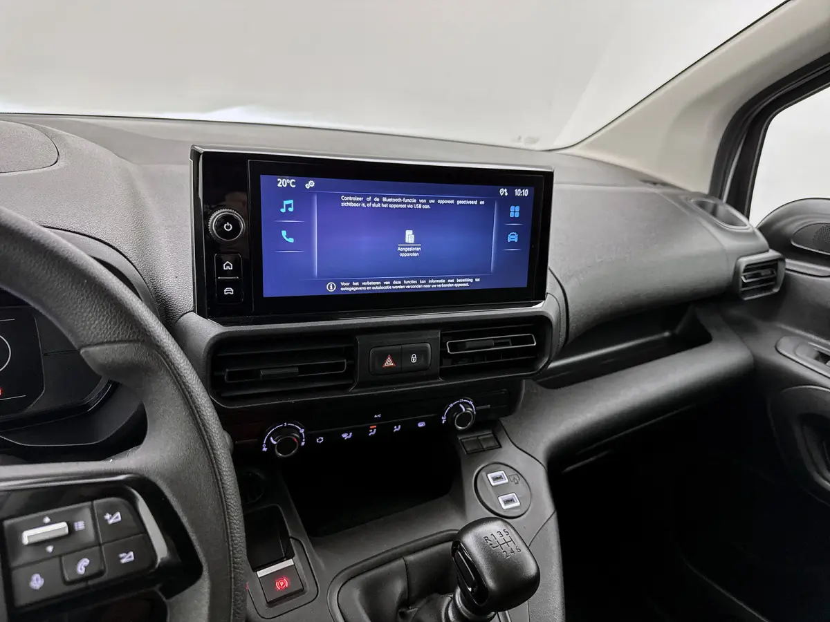 1.5 D-4D L1 Challenger+ Carplay Cruise control