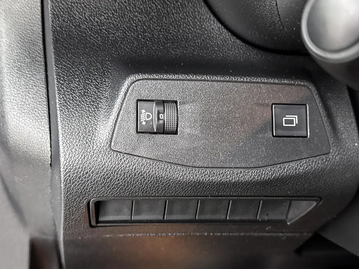 1.5 D-4D L1 Challenger+ Carplay Cruise control