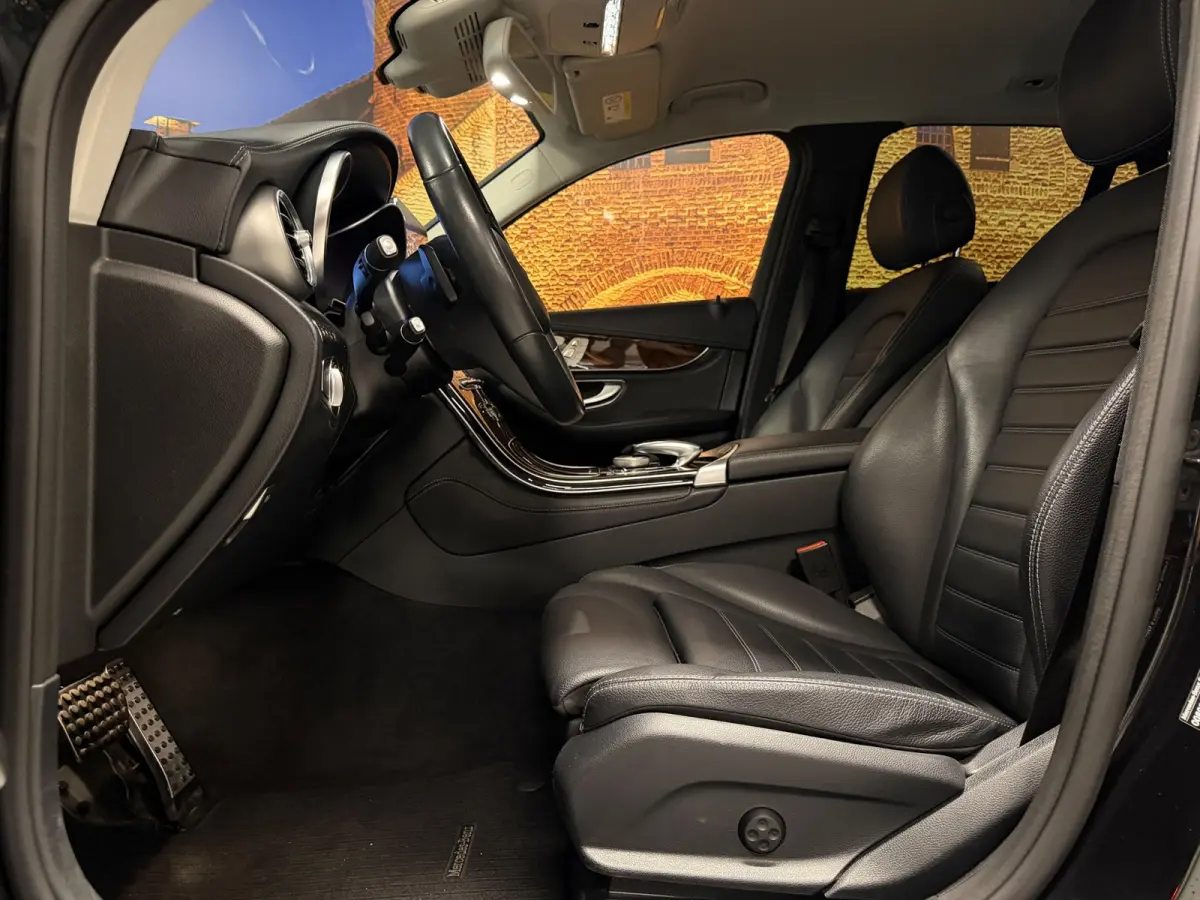 250 4Matic AMG Prestige Aut Leer Distronic Camera