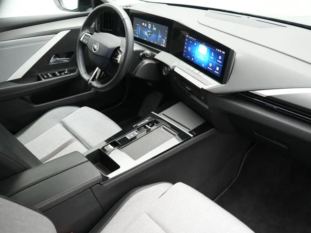 1.6 Turbo PHEV Elegance 180pk | SOH 96,7% | Adaptive Cruise | 360 Camera | Keyless | Sportstoelen & Stuur Verwarmd | Apple Carplay | Navigatie | DAB | Plug In Hybrid |