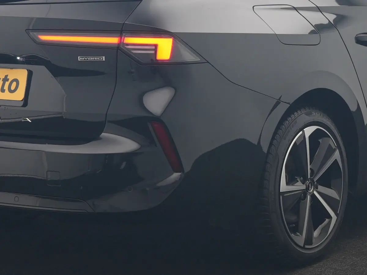 1.6 Turbo PHEV Elegance 180pk | SOH 96,7% | Adaptive Cruise | 360 Camera | Keyless | Sportstoelen & Stuur Verwarmd | Apple Carplay | Navigatie | DAB | Plug In Hybrid |