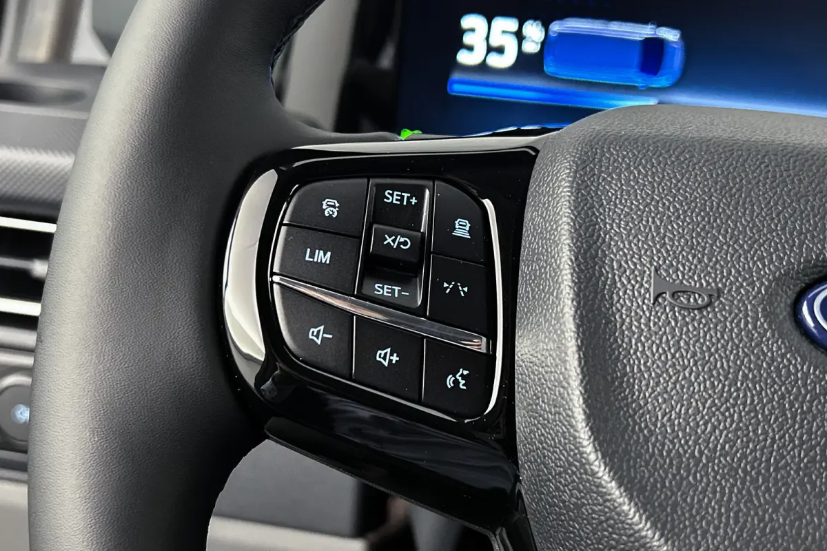 340 L2 Limited 218PK 71 kWh | Driver assist pack plus | Trekhaak uitklapbaar