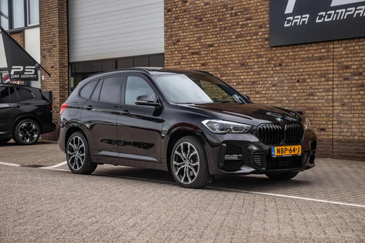 xDrive25e M-Sport, Pano, Leder, Trekhaak, Ambient,H&K