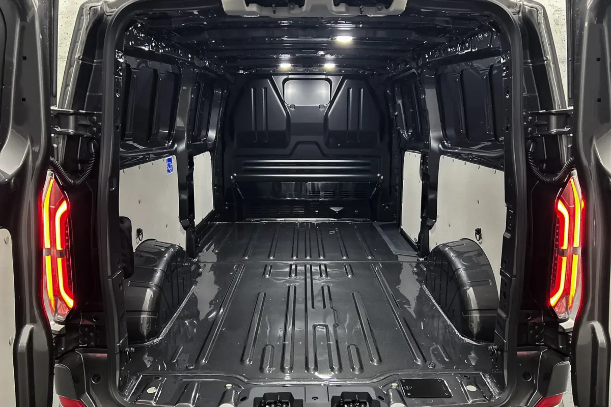 340 L2 Limited 218PK 71 kWh | Driver assist pack plus | Trekhaak uitklapbaar