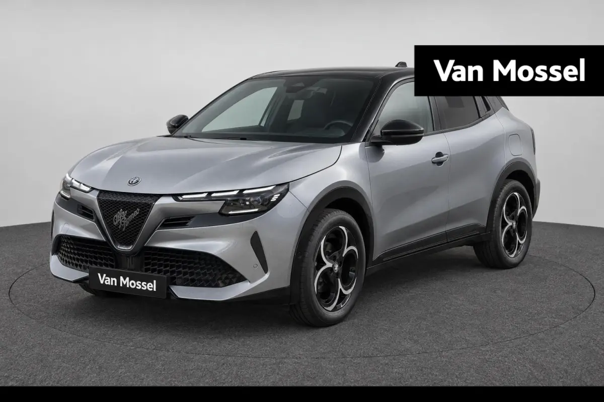 1.2 Turbo Hybrid Ibrida Ti | Navigatie | Parkeersensoren | Camera | Apple carplay/Android Auto | LMV 18" | Tecno Pack | Two-Tone lak |