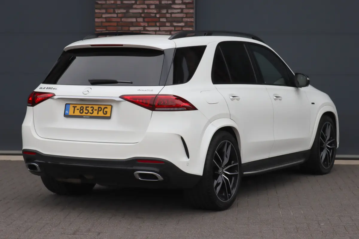 350 de 4MATIC AMG Line | Luchtvering | Distronic+ | HUD | Burmester | Trekhaak | Panoramadak | Surround Camera | Keyless Go | Augmented Reality |