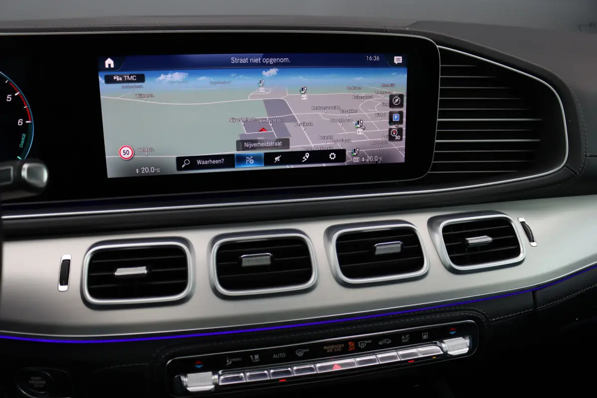 350 de 4MATIC AMG Line | Luchtvering | Distronic+ | HUD | Burmester | Trekhaak | Panoramadak | Surround Camera | Keyless Go | Augmented Reality |
