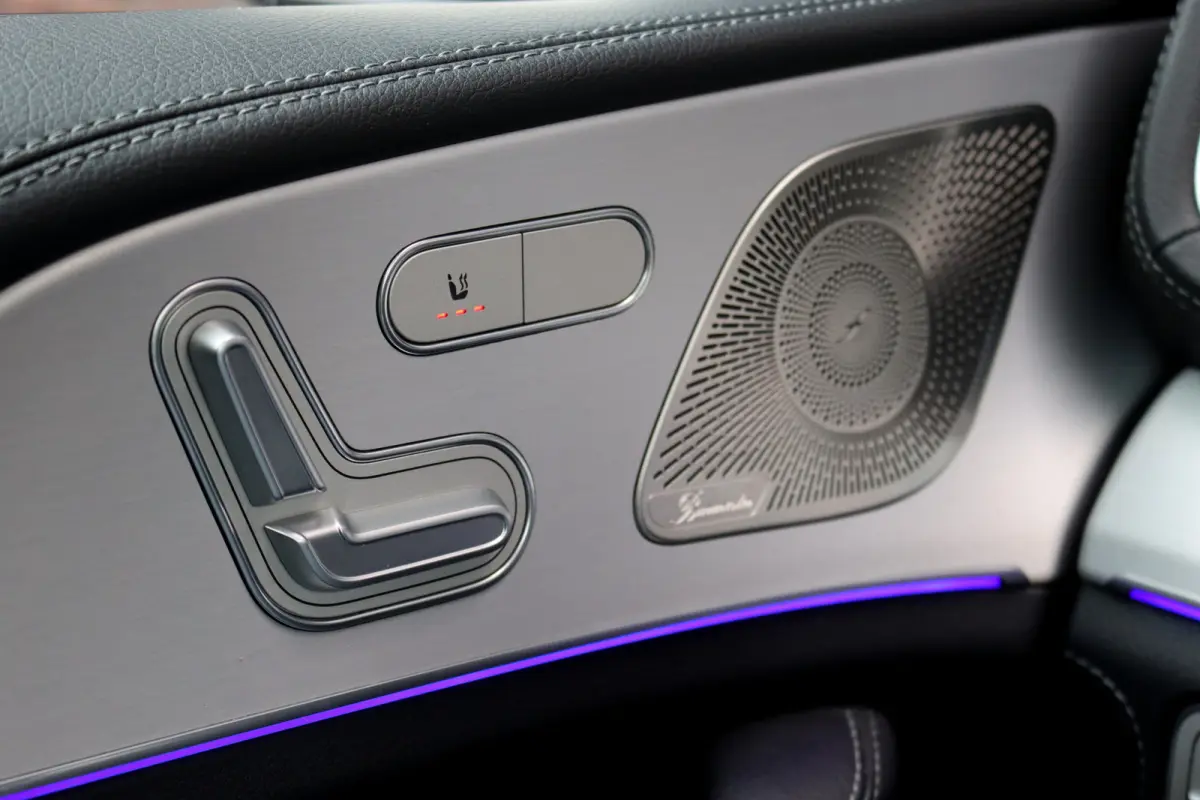 350 de 4MATIC AMG Line | Luchtvering | Distronic+ | HUD | Burmester | Trekhaak | Panoramadak | Surround Camera | Keyless Go | Augmented Reality |