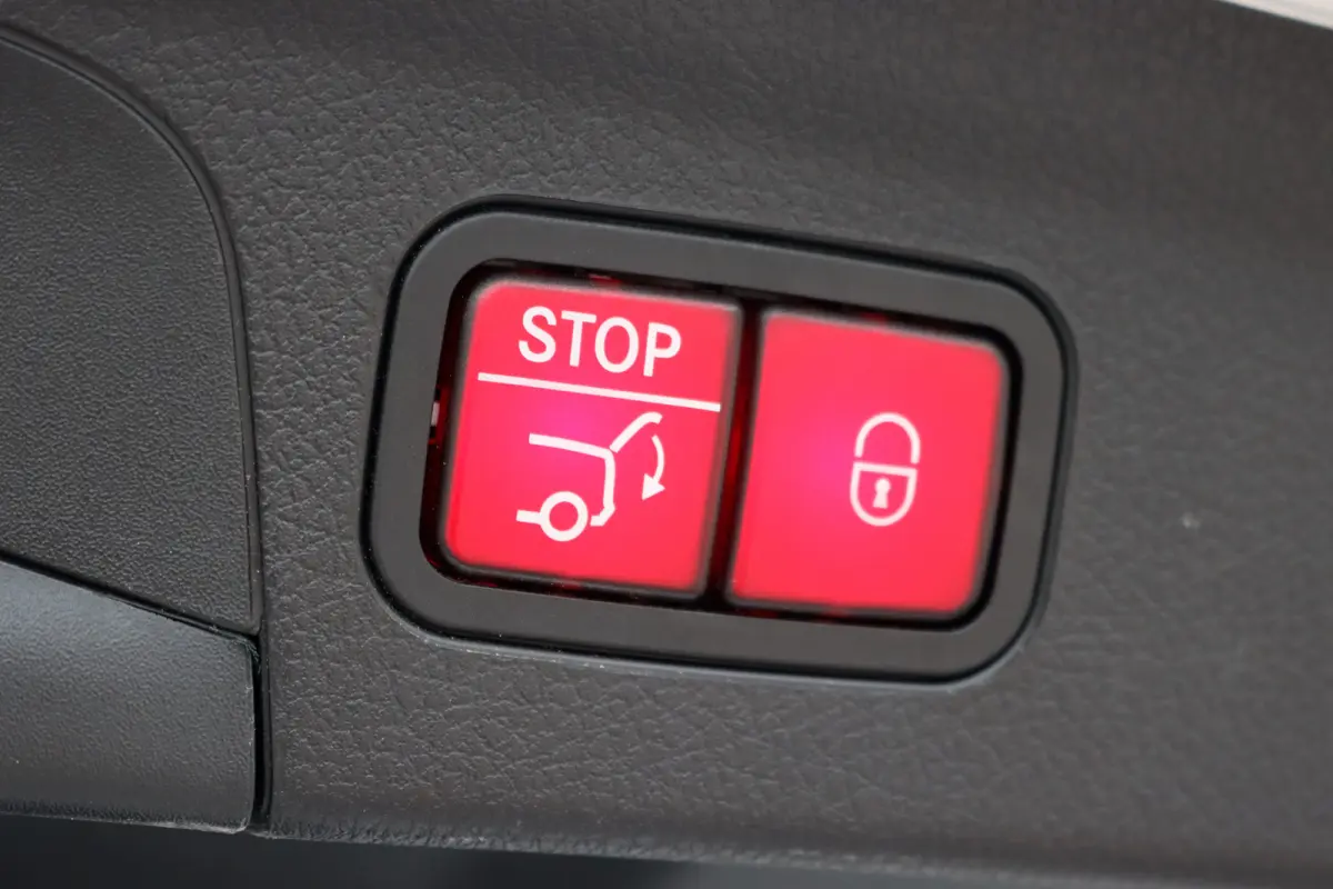350 de 4MATIC AMG Line | Luchtvering | Distronic+ | HUD | Burmester | Trekhaak | Panoramadak | Surround Camera | Keyless Go | Augmented Reality |